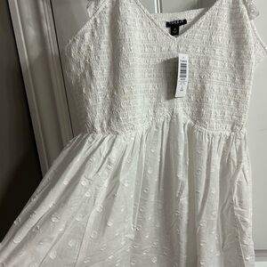 NWT Torrid white flutter sleeve top size 2